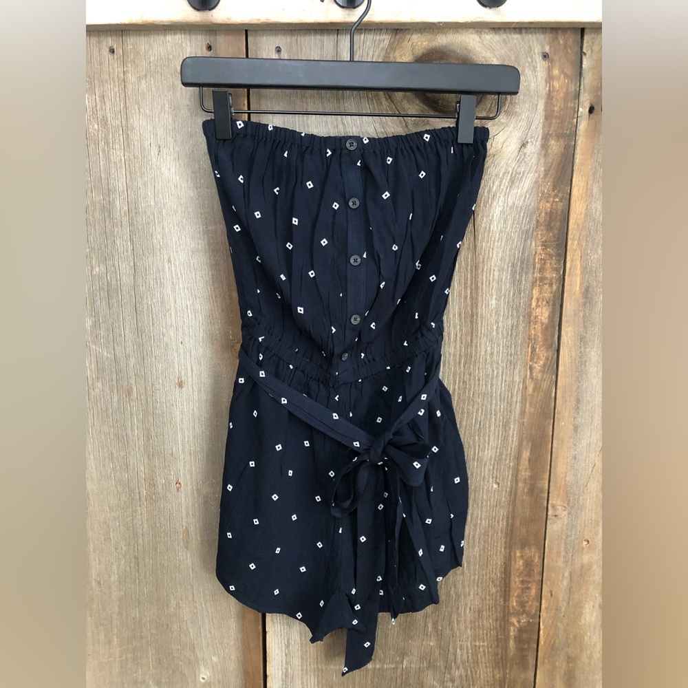 NWOT Abercrombie & Fitch Strapless Tube Romper in Blue Print Size Small